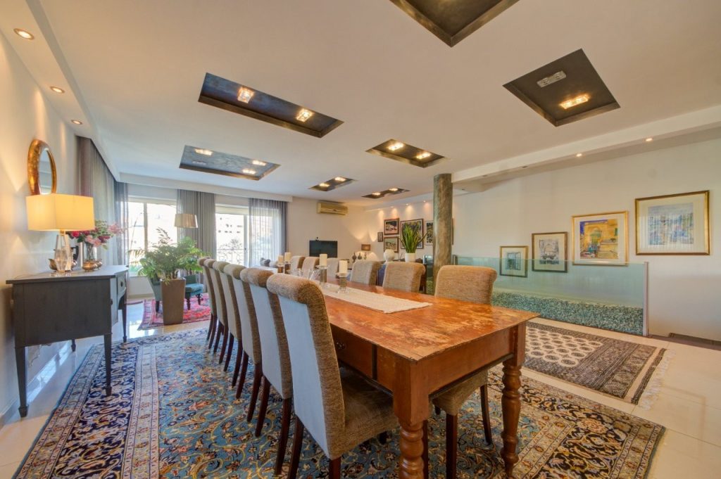 what is a maisonette