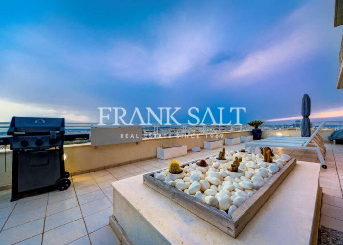 Fort Cambridge, Furnished Apartment