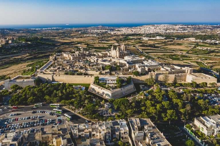 Malta'ya Taşınmak: Türkiye'den Malta'ya Göç İçin Rehber