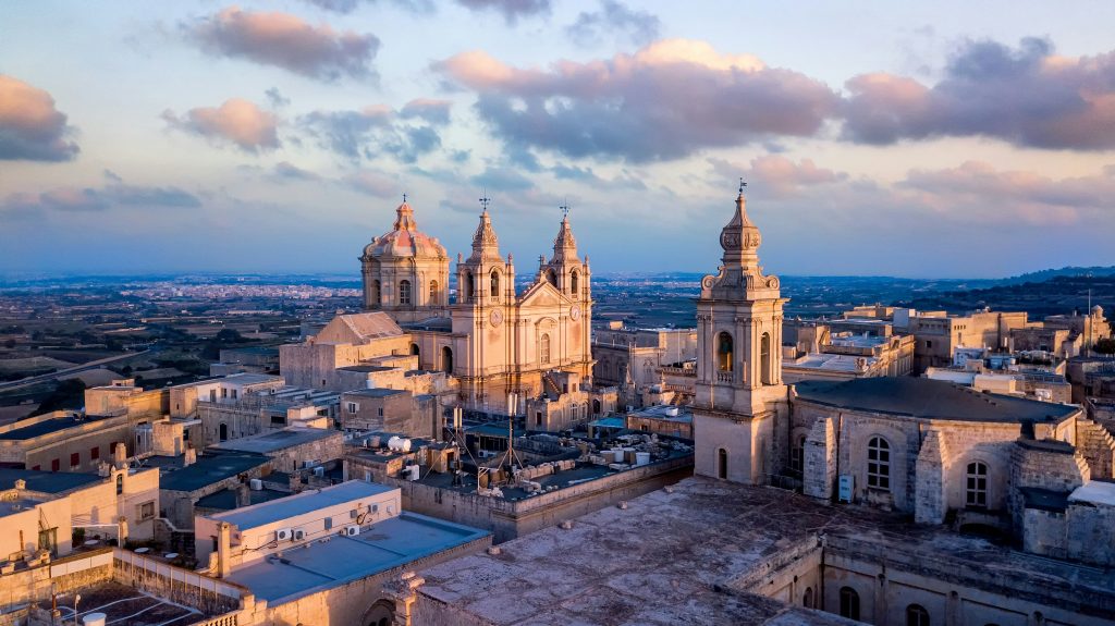 Mudar-se de Portugal para Malta