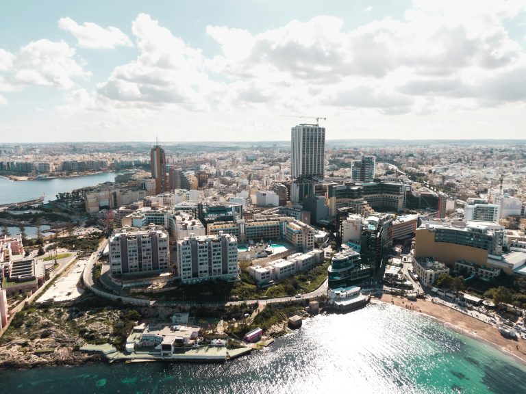Malta'ya Taşınmak: Türkiye'den Malta'ya Göç İçin Rehber