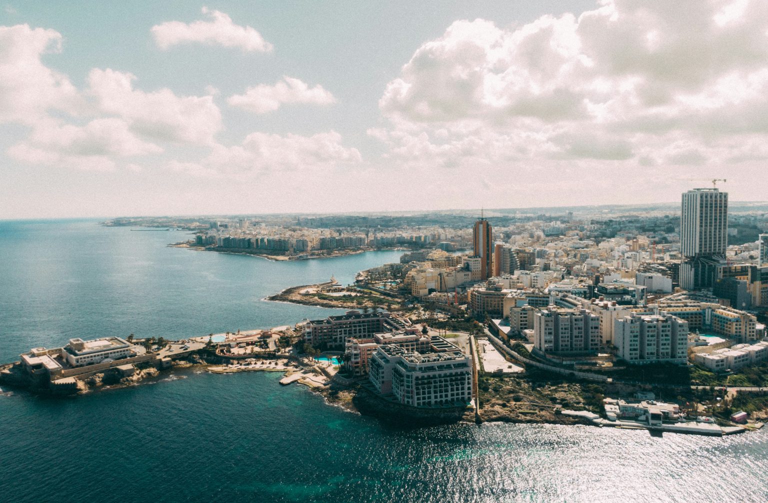 business property to rent in Malta