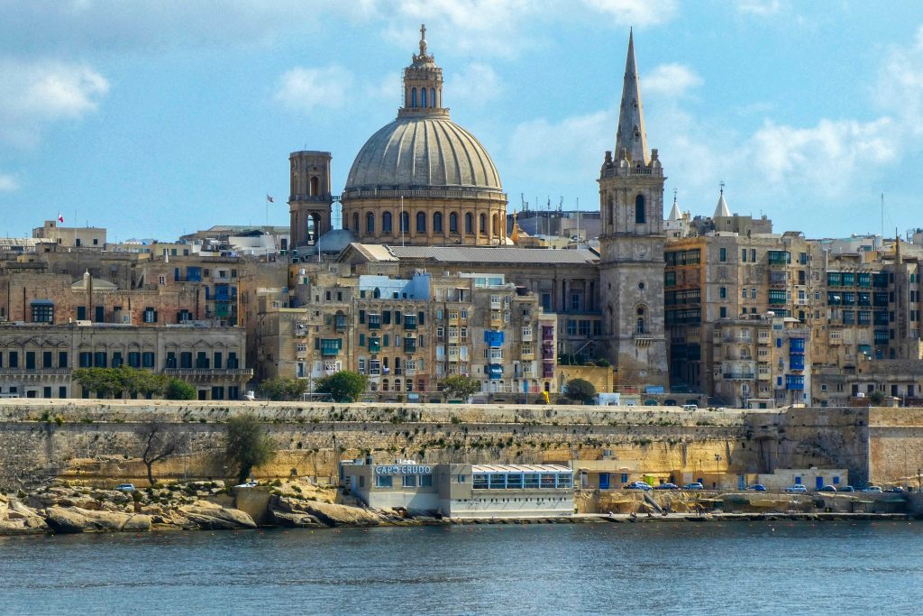 Mudar-se de Portugal para Malta